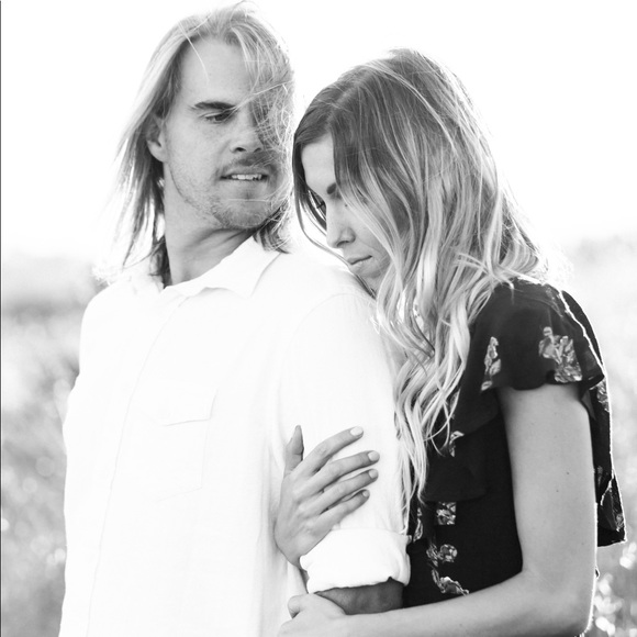 Meet your Posher, Casi - Picture 1 of 1